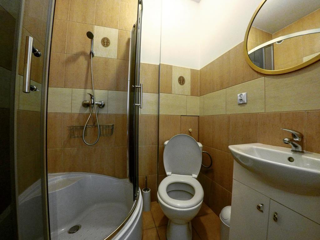 Pokoje Goscinne Przy Ogrodzie Staromiejskim Breslau Exterior foto