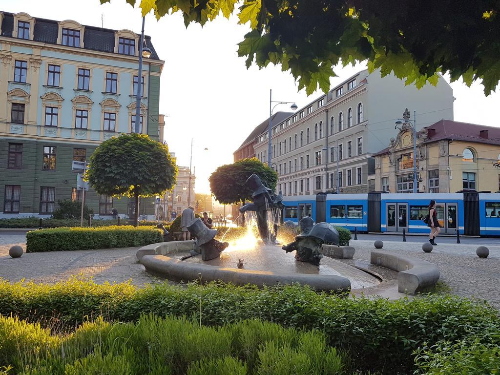 Pokoje Goscinne Przy Ogrodzie Staromiejskim Breslau Exterior foto